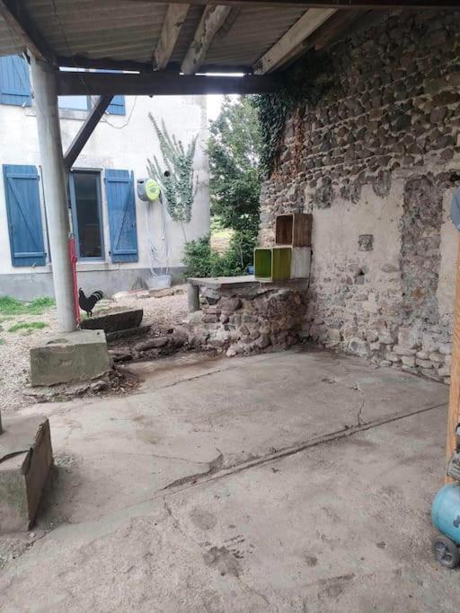 Gite La Roche Paisible Saint-Julien-de-Coppel Zewnętrze zdjęcie